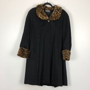 Vintage Portrait black wool blend faux fur collar sleeve snap closure coat SZ 12